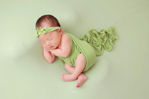 瑞安宝宝在肚子里打嗝